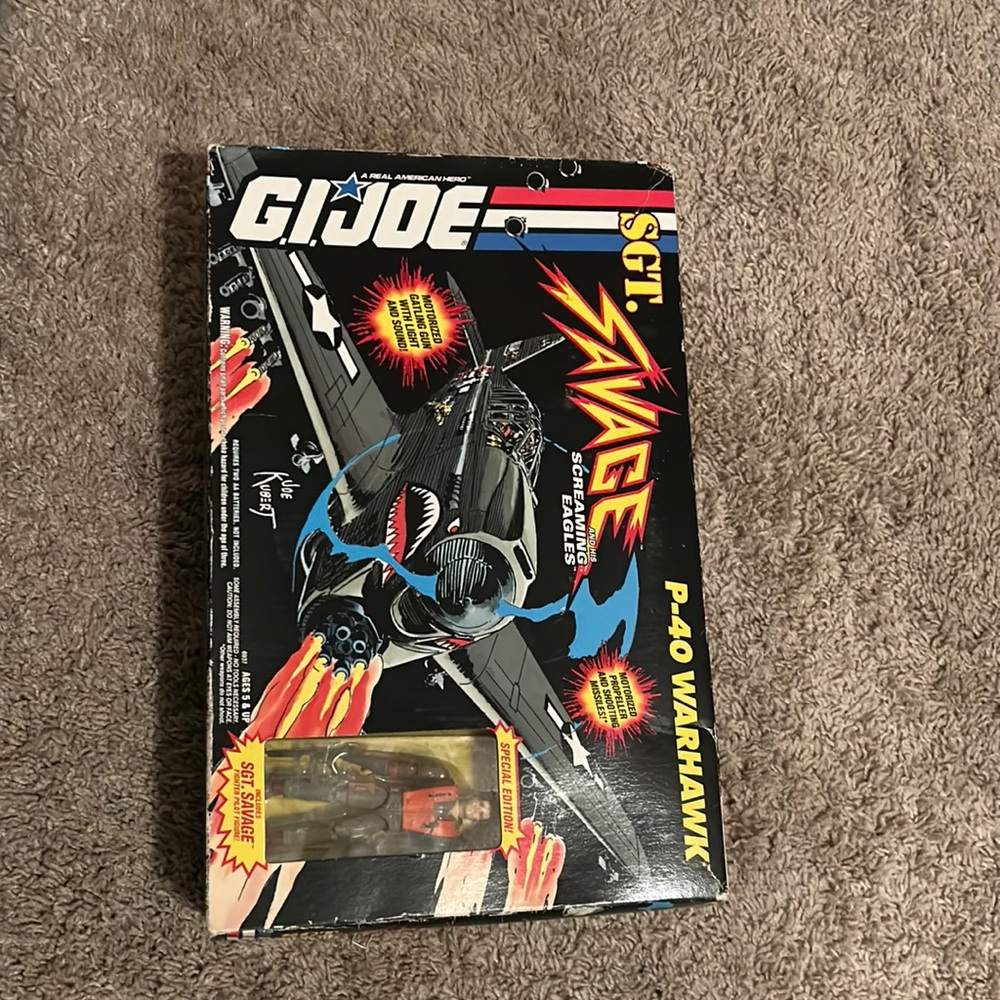 G.I. JOE SGT. SAVAGE P-40 WARHAWK WITH SGT SAVAGE FIGHTER PILOT ACTION FIGURE